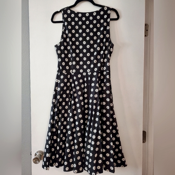 EUC Voodoo Vixen Dahlia Polka Dot Floral B&W Fit & Flare Vintage Retro Dress XL - Picture 5 of 6